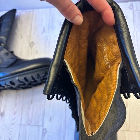 USGI Cold Weather Combat Boots Size10R Vibram Sole, Quilted Liner, Black Leather - Picture 14 of 16